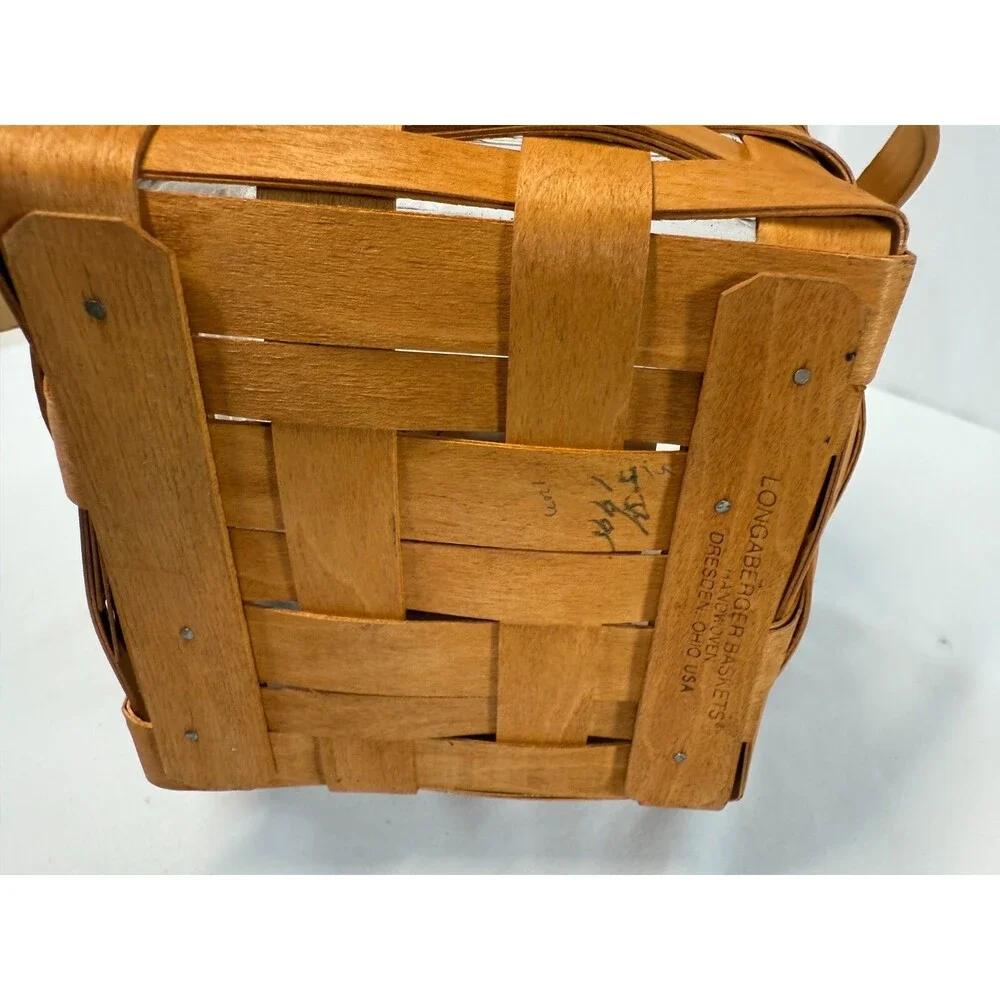 1995 Longaberger Christmas Collection Cranberry Basket w/Liner, Tie On & Lid